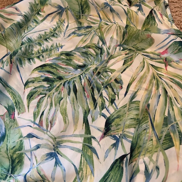 Maison d'amelie green palm leaf print Halter tank top, Size Large - Picture 6 of 6
